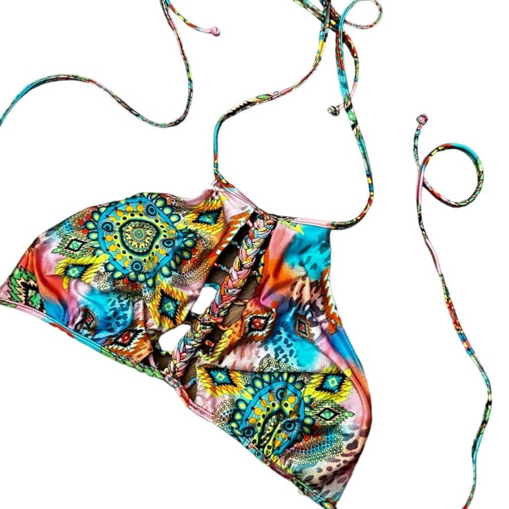 Luli Fama Bikini Top‎